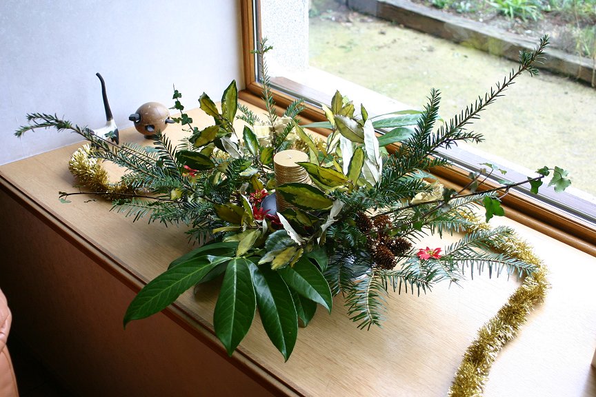 Xmas dec 2.jpg